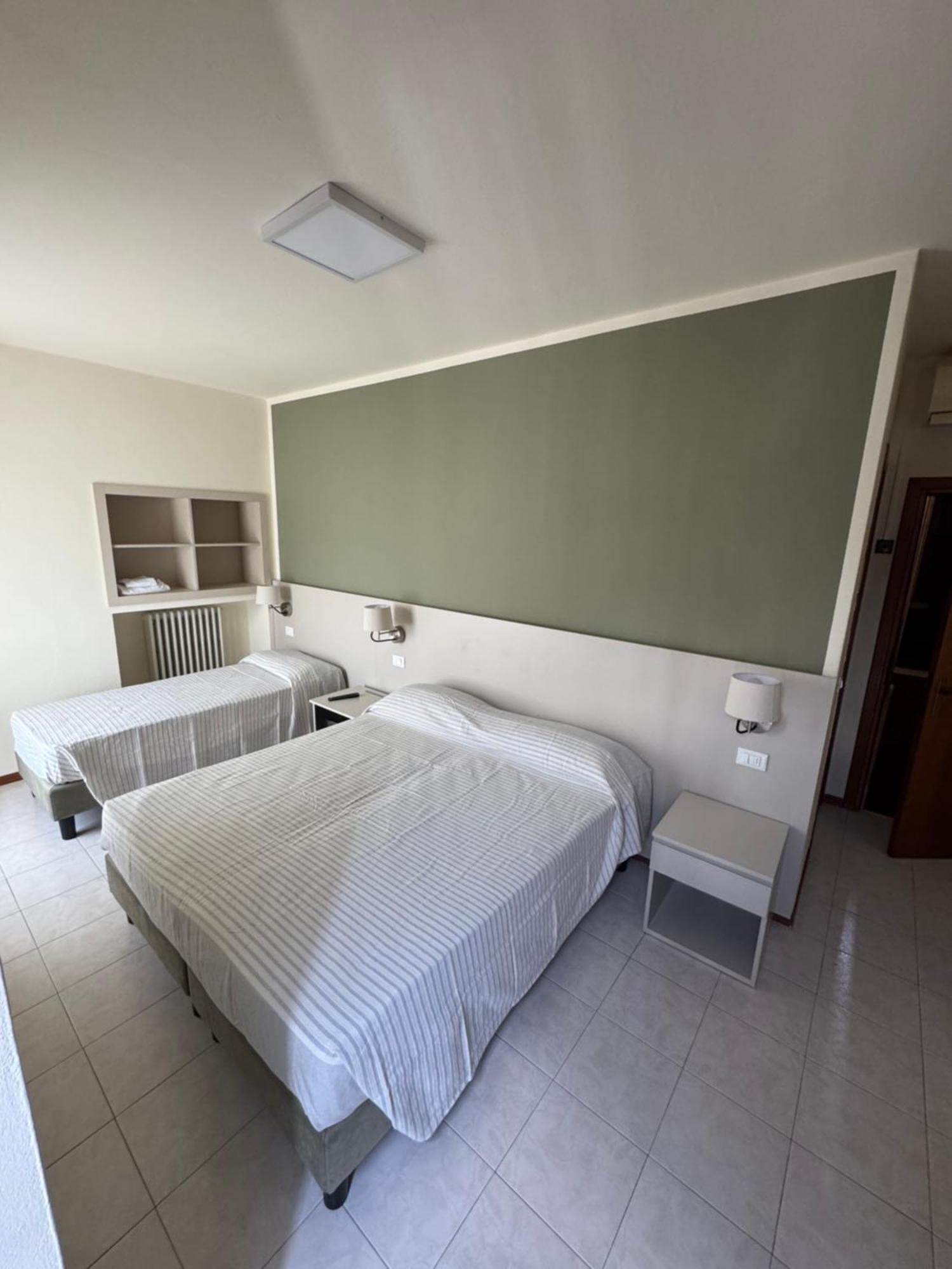 Hotel E Ristorante Cassone Malcesine Bagian luar foto